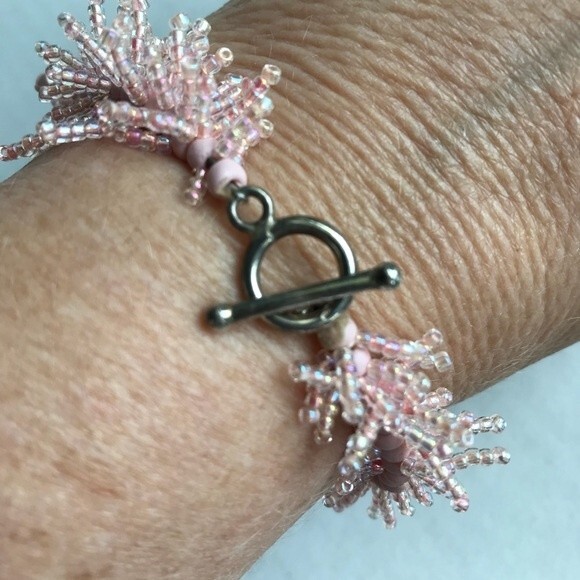 Vintage Handmade Pink Fringe Sterling Silver Toggle Clasp Bracelet Approx 7 in - Picture 5 of 6